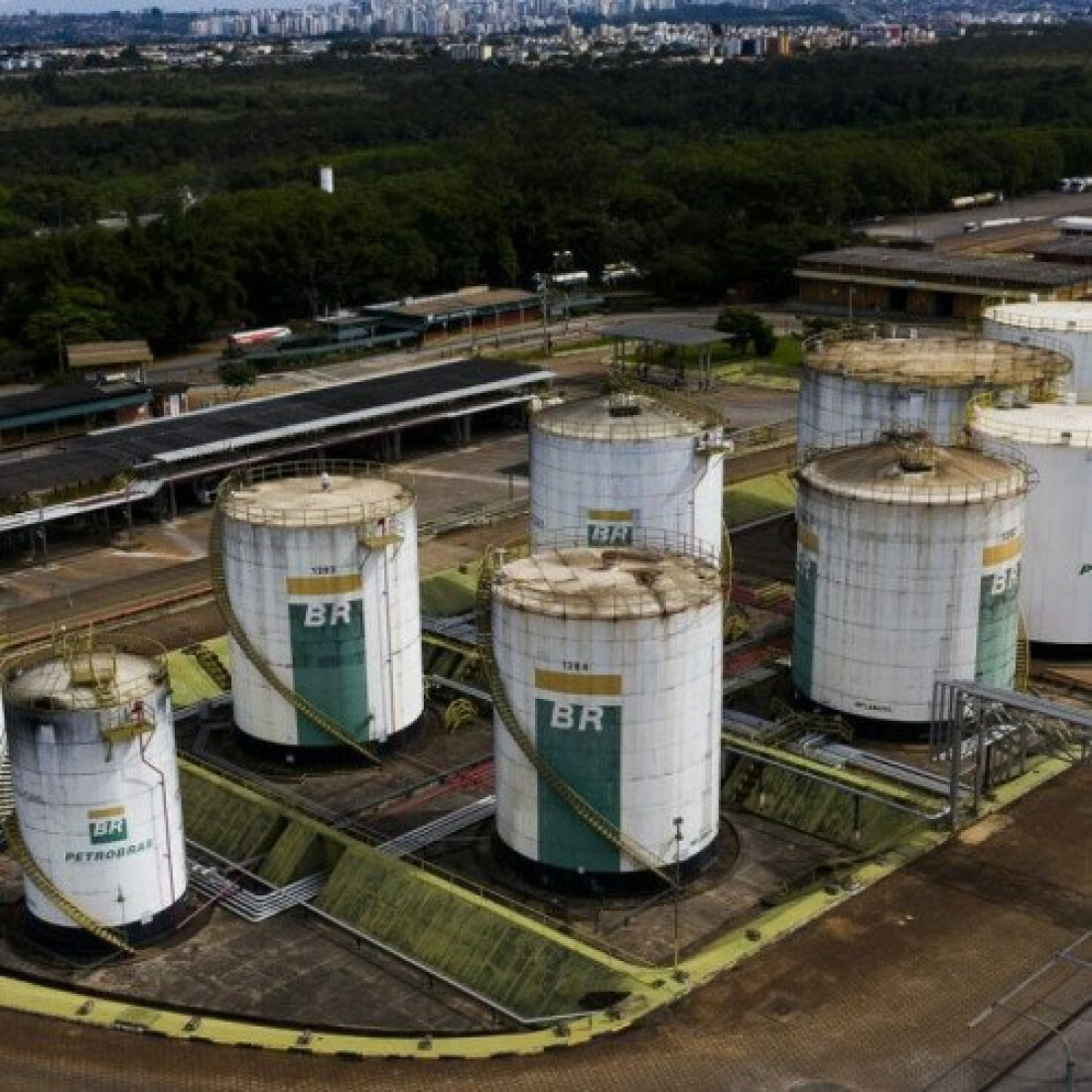Conselho da Petrobras convoca assembleia para substituir de presidente