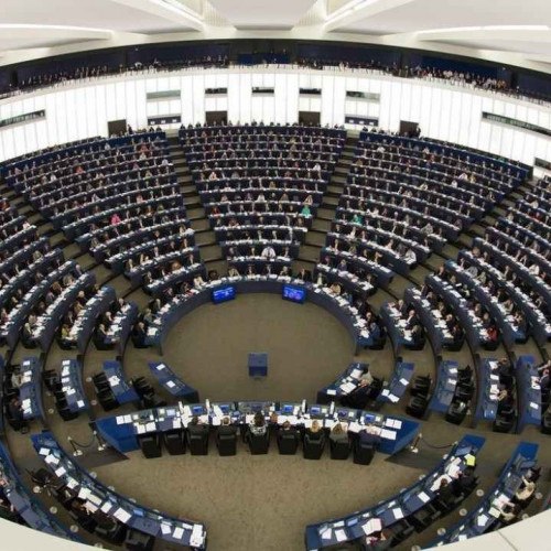 Parlamento debate petição sobre negociação com Mercosul