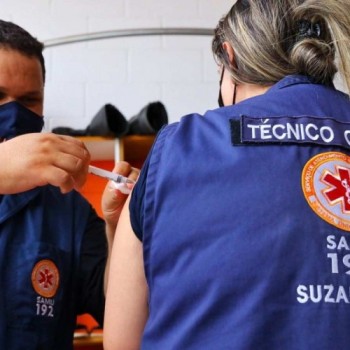 Apenas 2,77% da população do G5 recebe a primeira dose