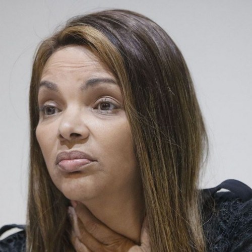 TJRJ decide suspender deputada Flordelis de suas atividades