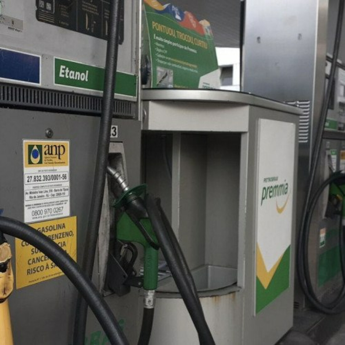 Decreto obriga postos a informarem composição do preço de combustíveis