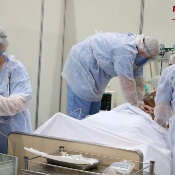 Brasil registrou 527 óbitos por covid-19 em 24 horas