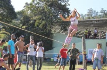 Campeonato de Slackline reúne 200 pessoas