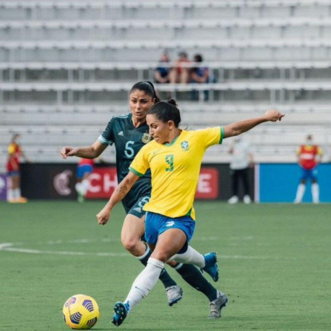 She Believes: Brasil desencanta no segundo tempo e derrota Argentina