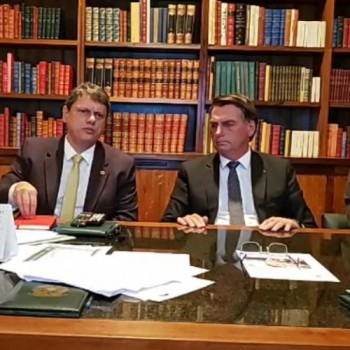 Bolsonaro diz que impostos federais sobre gás e diesel serão zerados