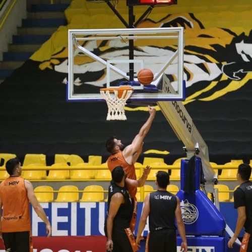 Mogi intensifica treinos para a reta final do NBB