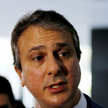 Ceará suspende aulas presenciais para conter covid-19