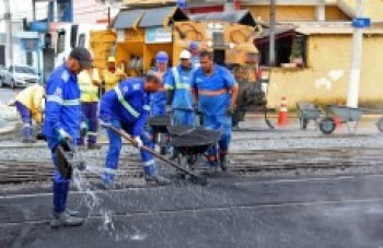 Passagem de nível em Brás Cubas tem acesso liberado desde ontem