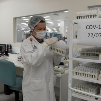 Covid-19: mortes passam de 242 mil e casos somam quase 10 milhões