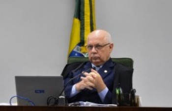 Ministro Teori Zavascki morre em queda de avião em Paraty