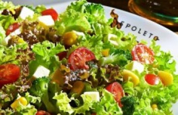 Spoleto lança saladas para o verão