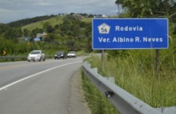 Imprudência na SP-56 chama atenção