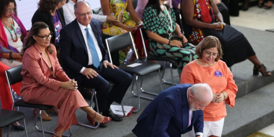 Lei estabelecerá multa para empresa que descumprir igualdade salarial