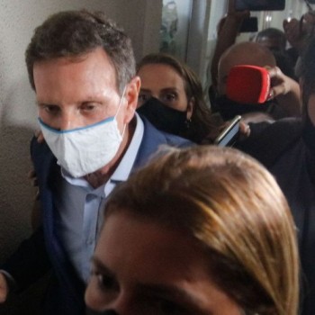 Gilmar Mendes revoga decisão de prisão domiciliar a Crivella