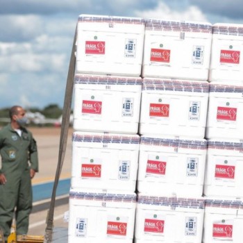 Empresa doa 5 mil caixas térmicas para transporte de vacinas