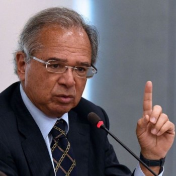 Guedes pede novo Orçamento de Guerra para recriar auxílio emergencial