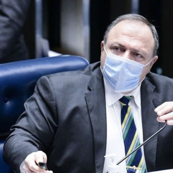 Pazuello diz que população brasileira será vacinada até o fim do ano