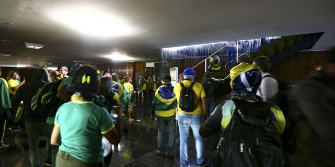 Moraes liberta mais 149 mulheres presas por atos golpistas