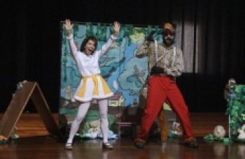 Varal Teatral se apresenta no Teatro Vasques