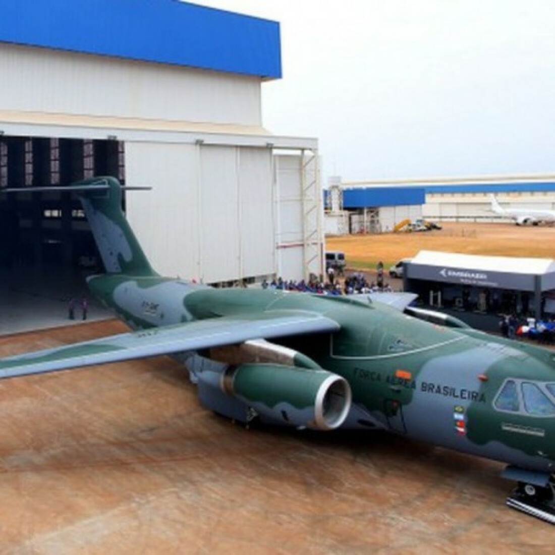 Julgamento sobre reintegração de demitidos da Embraer é adiado