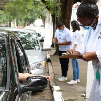 Vacinação de idosos entre 80 e 84 anos começa dia 1º de março em SP