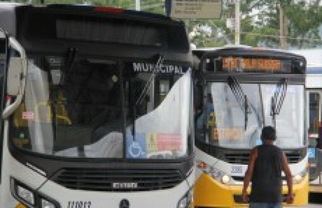 Prefeitura aumenta tarifa de ônibus para R$ 4,10 amanhã