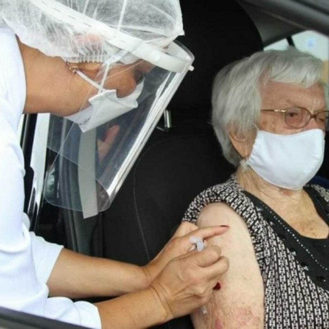 Idosos podem ser vacinados a partir de hoje contra a Covid-19