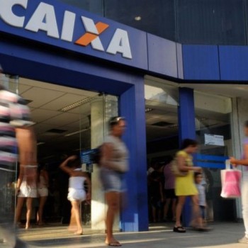 Caixa paga abono salarial para nascidos de março a junho