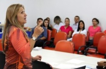 Secretaria de Saúde capacita servidores sobre teste rápido