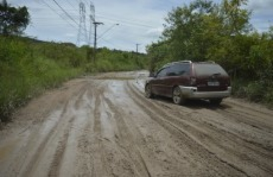 Estado da Estrada da Volta Fria gera reclamações de moradores