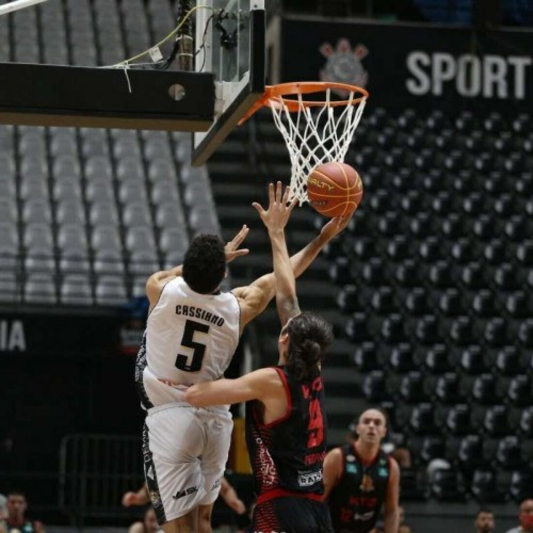 Mogi vence o Caxias e segura 8ª posição no NBB