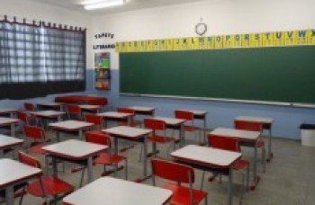 40 mil alunos retornam amanhã