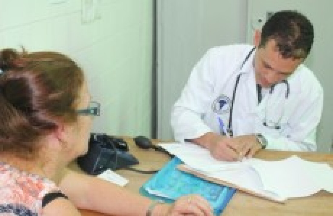 Cidade ganha reforço de mais três médicos