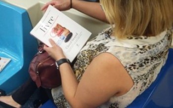 Projeto Leitura no Vagão comemora neste mês o seu primeiro aniversário