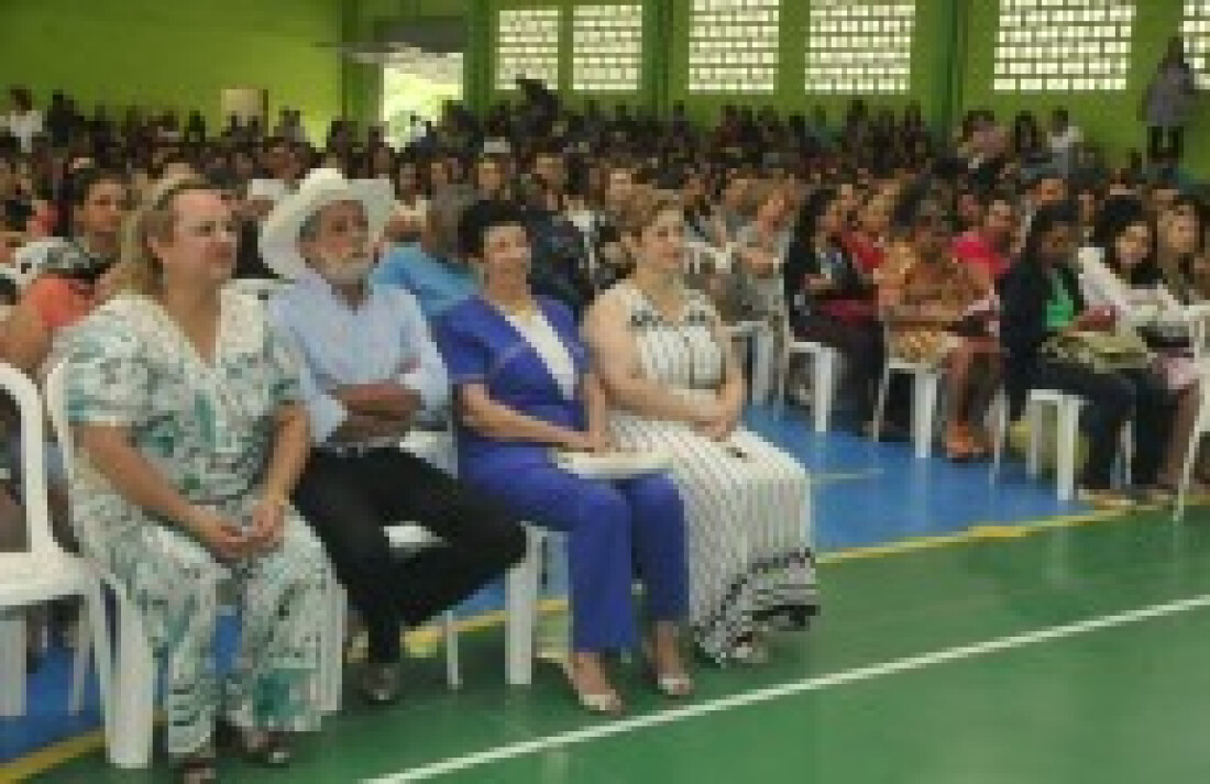 Evento abre oficialmente ano letivo