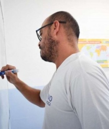 Frente Parlamentar pede vacina para professores