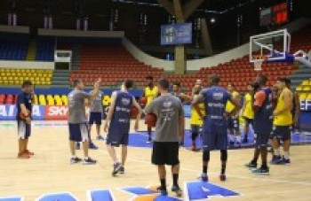 Mogi/Helbor pega o Vasco hoje no Hugão