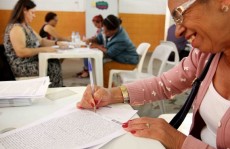 Contratos são assinado em Itaquá