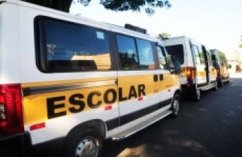 Vans escolares começam a ser fiscalizadas em Ferraz