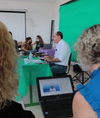 Professores participam de encontro online em Suzano