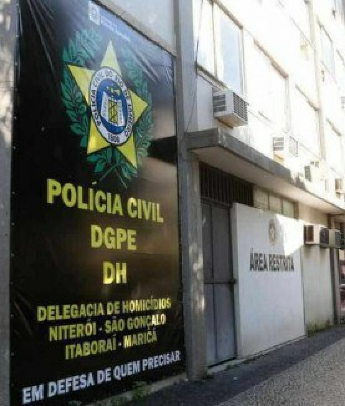 Sessão do Legislativo tem embate com Bolsonaro