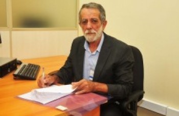 Zé Biruta retoma as obras para construção de escola