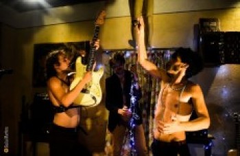 Opereta recebe amanhã uma performance da banda Engine