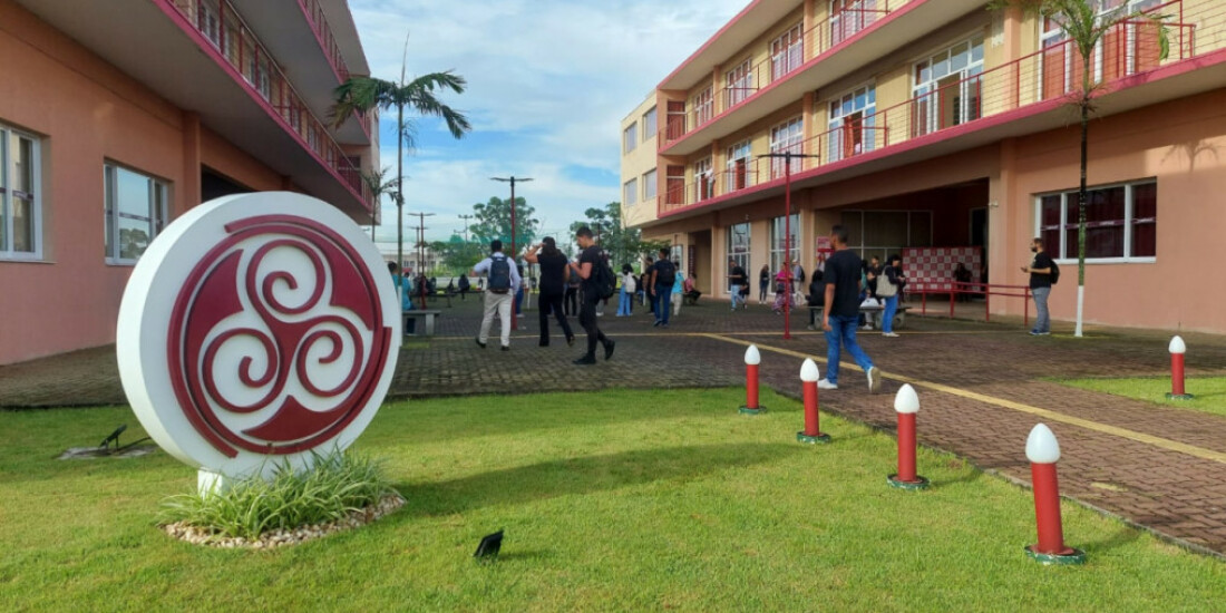 Unipiaget concede descontos para quem doar agasalhos