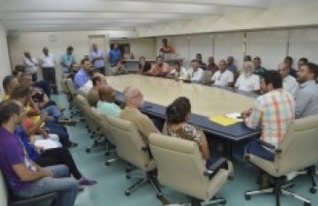 Motoristas do Uber querem regulamentação do serviço