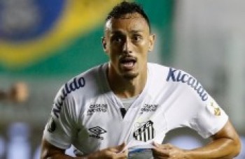 Santos confirma venda de Pituca para o Japão