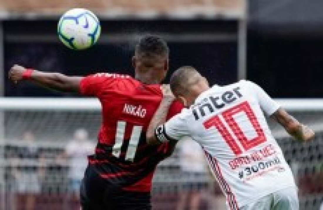 Em queda, São Paulo defende 1° lugar na casa do Athletico-PR