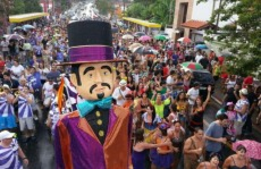 Conde de Matutoia percorre as ruas de Guararema no domingo e na terça