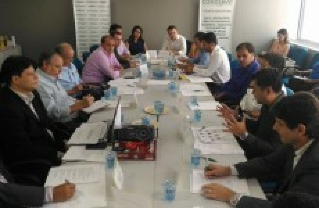 Condemat convoca deputados para ajudar