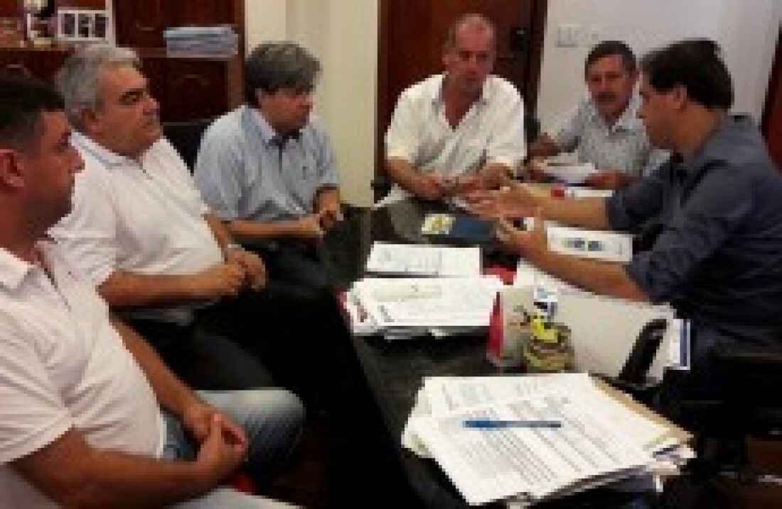 Prefeito discute mudanças na lei da Frente de Trabalho